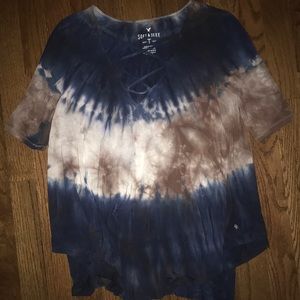 V-neck cross detailed top